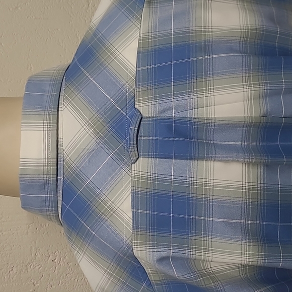 Lands End Plaid long sleeve button-down shirt 👕 men's XL. - Picture 5 of 6